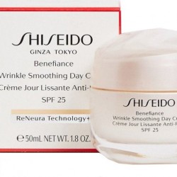 Shiseido Wrinkle Smoothing Day Cream SPF25  50ml